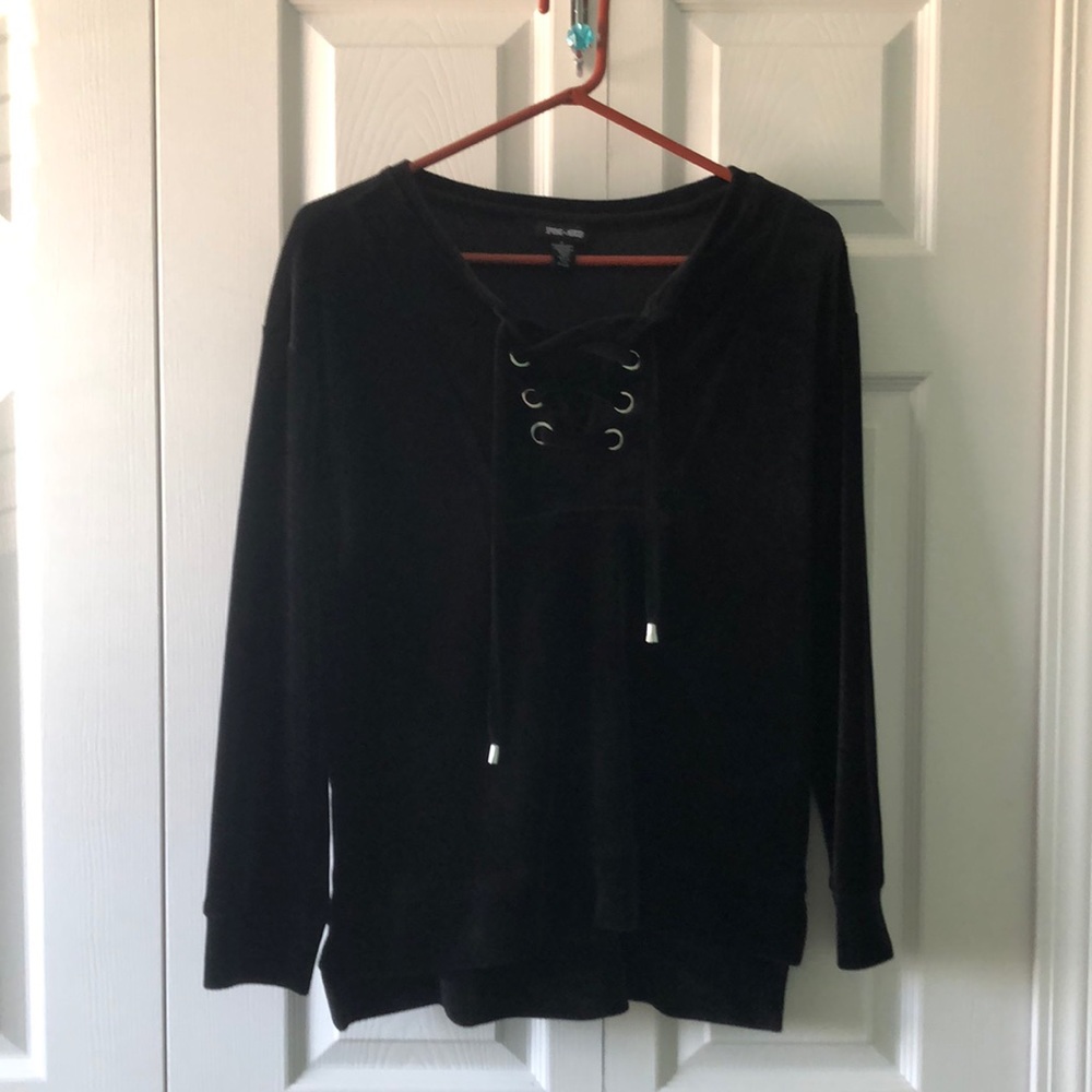 Long sleeve velour top